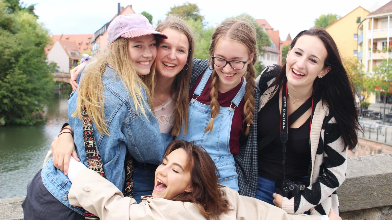 DTS students hanging out in Nuremberg
