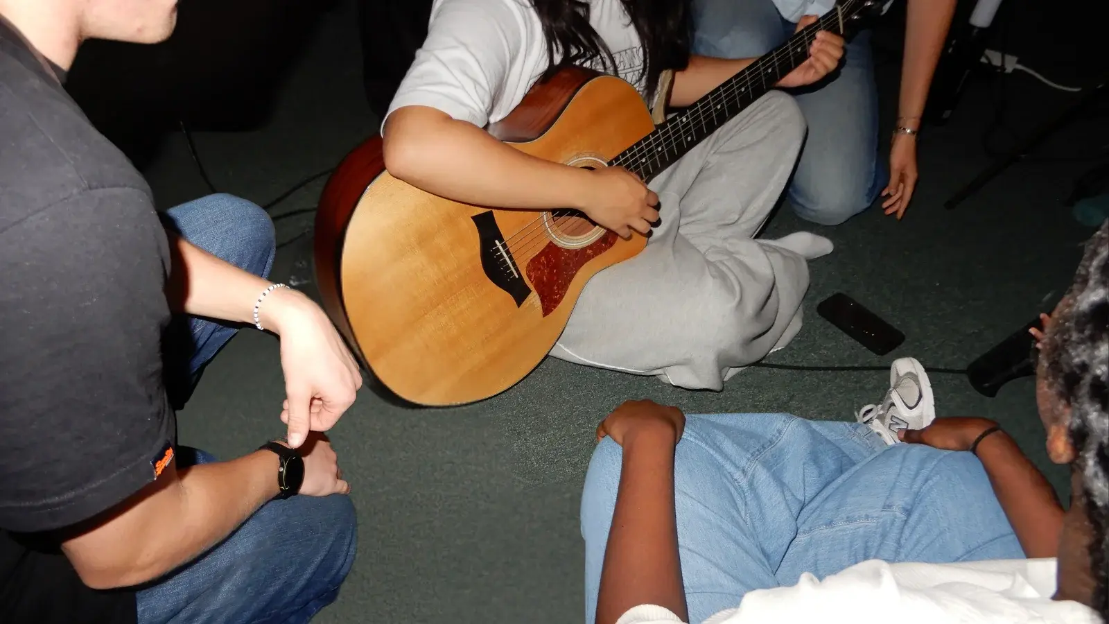 Worship e Intercesión: Más que canciones y oraciones